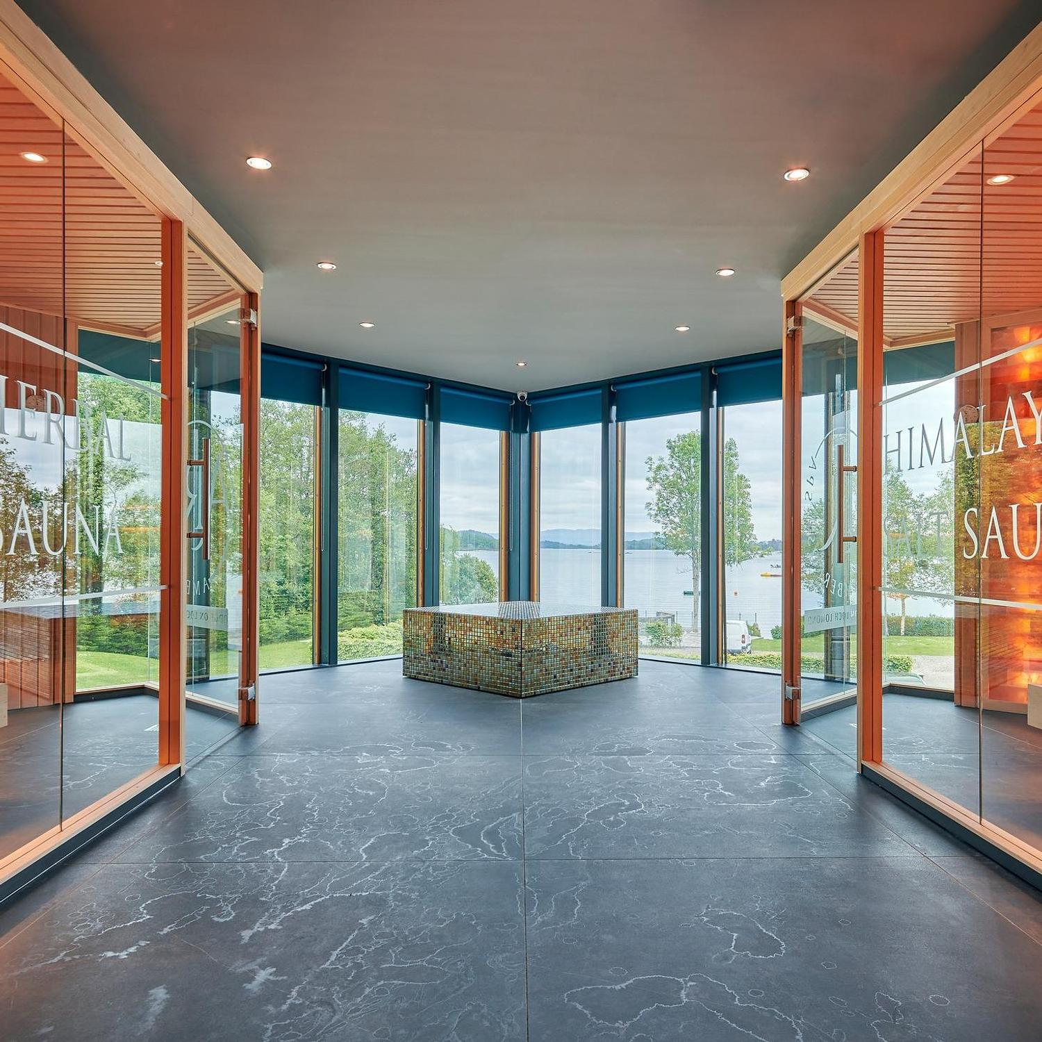 Lodge on Loch Lomond gallery image