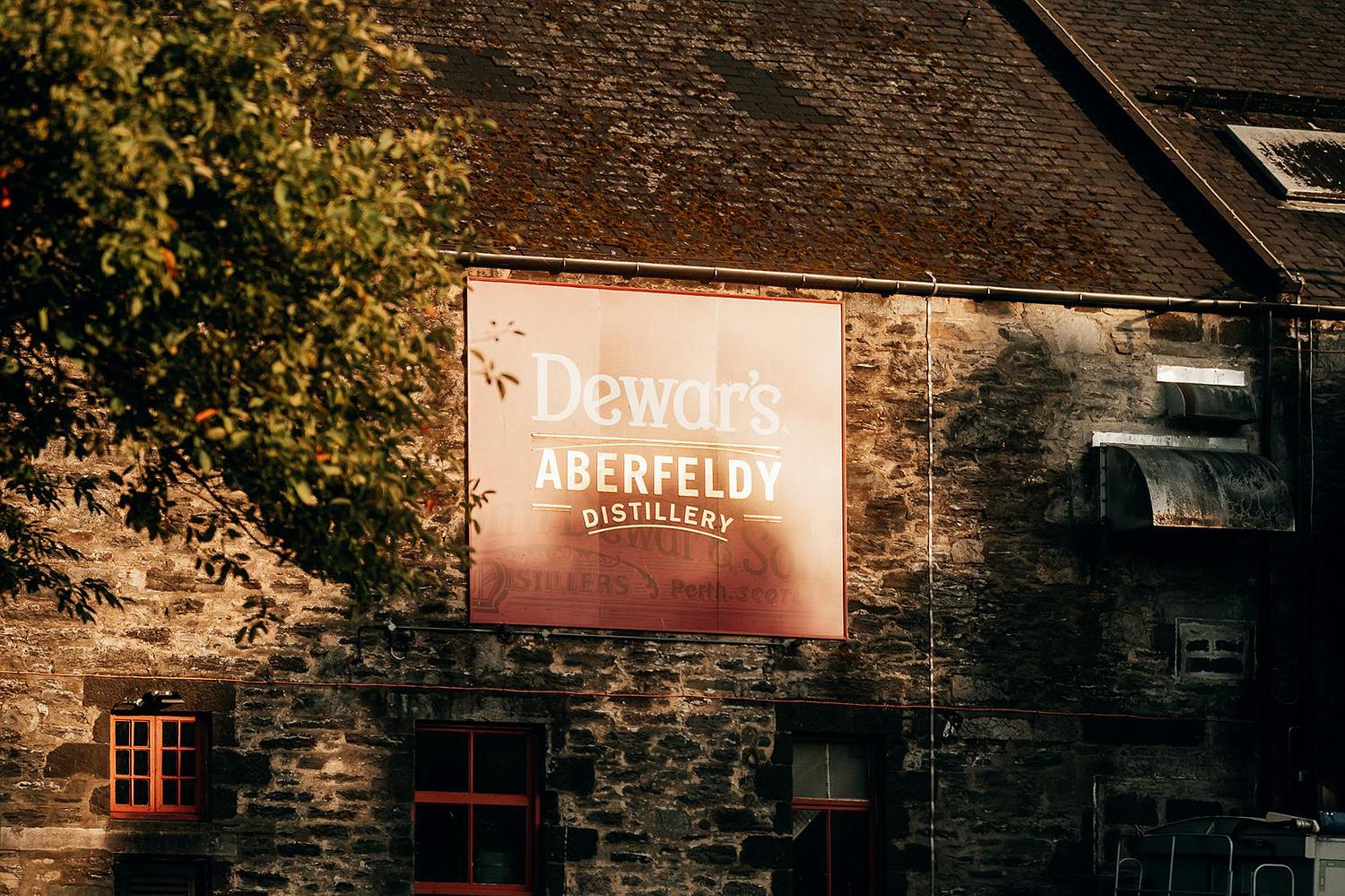 Dewar's Aberfeldy Distillery gallery image