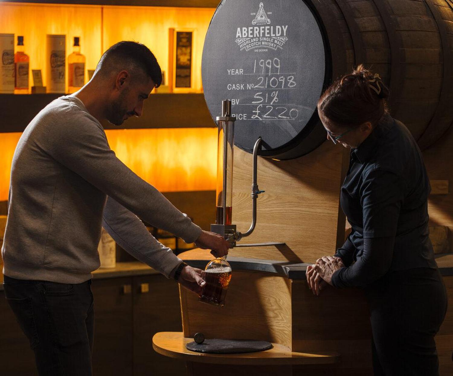 Dewar's Aberfeldy Distillery gallery image